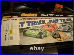 Mattel Hot Wheels Sizzlers Giant O Race Set Fat Track Charger Car 1969 2006