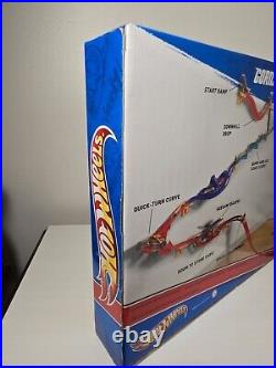 Mattel Hot Wheels Wall Tracks GORILLA TAKEDOWN Track Set 2010 NIOB, Sealed EX. C