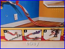 Mattel Hot Wheels Wall Tracks GORILLA TAKEDOWN Track Set 2010 NIOB, Sealed EX. C