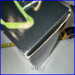 Max Traxxx Glow in Dark Dual Lane Racing Twin Loop Set /cars/ Remote Sealed