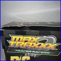 Max Traxxx Glow in Dark Dual Lane Racing Twin Loop Set /cars/ Remote Sealed