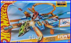 Motorized Booster Track Set with 164 Scale Car for Thrilling Racing Adventures