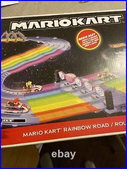 NEW SEALED Hot Wheels Mario Kart GXX41 Rainbow Road raceway track set BOO