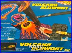 New 1997 Hot Wheels HTF Motorized Volcano Blowout Set Racing Track Unopened Box