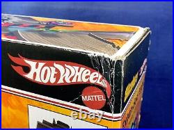 New Hot Wheels SIZZERS EXTENDED EIGHT Race Car Set FIGURE 8 & RAMP Sealed Box