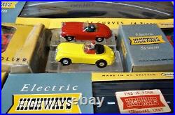 PLAYCRAFT MODEL MOTORING AURORA ORIGINAL #1 HO SLOT TRACK RACE SET 2 Cars TJET