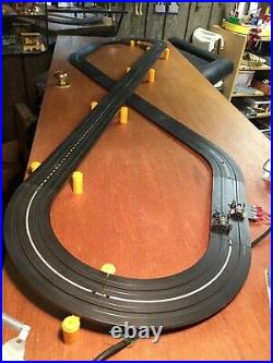 QUICK SETUP AURORA MODEL MOTORING HO CUSTOM 2 LANE SLOT CAR TRACK SET With2 CARS