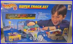 RARE 1996 Hot Wheels World Super Track SetSEALED GREEN TOLL BOOTH 65820-92