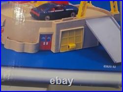 RARE 1996 Hot Wheels World Super Track SetSEALED GREEN TOLL BOOTH 65820-92