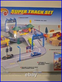 RARE 1996 Hot Wheels World Super Track SetSEALED GREEN TOLL BOOTH 65820-92