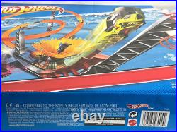 RARE Hot Wheels Sky Jump Motorized Track Set Dated 2011 #T7509 New In Sealed Box