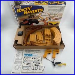 Racin' Bandits Slot Car Track Racing Set 99% Complete NO CARS Tyco 6219 HO Scale