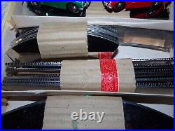 Rare ENGLAND VIP 1/32 Set A Figure 8 Model Roadways Metal Track Slot Car Set