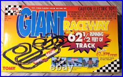 Team AFX Giant Raceway HO 1/64 Scale Electric Road Race Track Set With2 Cars #9868
