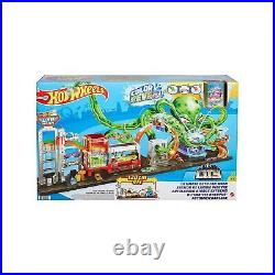 Toy Car Track Set City Ultimate Octo Car Wash & Color Reveal Car in 164 Scal