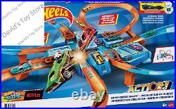 Toy Car Track Set, Criss Cross Crash with 164 Scale Vehicle, Powered by a Motor