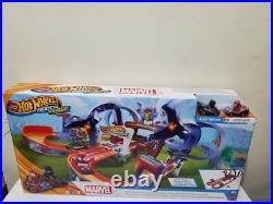 Toy Car Track Set, RacerVerse Spider-Man's Web-Slinging Speedway, Competitive