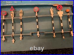 Triang Spot-On No. 1 Presentation Set 4 Cars, Track & Road Signs Vintage Rare