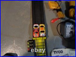 Tyco Daredevil Cliff Hangers Slot Car Race Track Set 6230 With Extra Track/PS