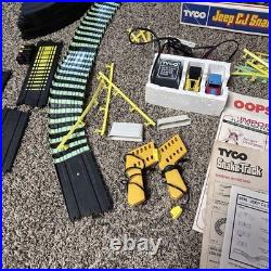 Tyco Jeep CJ Snake Track Nite Glow Slot Car Set 95% Complete w Box Untested