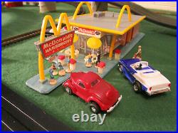 VINTAGE Life Like McDonalds Aurora T Jet Slot Car Train Track Set Building
