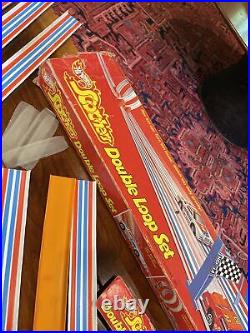 VTG Hot Wheel White/Red/Blue Loop Scorchers Track W Original Box No Cars Clamps