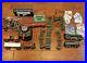 Vintage-1950s-Lionel-Train-Set-Lots-of-Tracks-6-Cars-with-1949-Owners-Manual-etc-01-rj