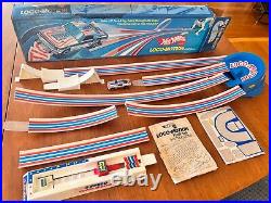 Vintage 1974 Hot Wheels Super Chromes MUSTANG STOCKER Loco-Motion Race Track Set