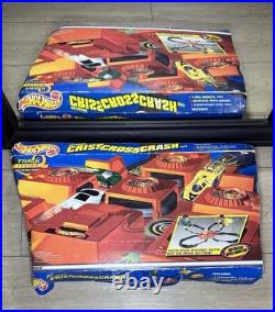 Vintage 1999 Mattel Hot Wheels Criss Cross Crash Motorized Race Track Set. New