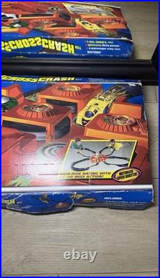 Vintage 1999 Mattel Hot Wheels Criss Cross Crash Motorized Race Track Set. New