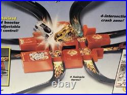 Vintage 1999 Mattel Hot Wheels Criss Cross Crash Motorized Race Track Set. New