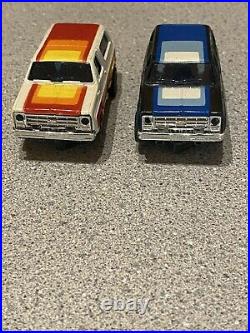 Vintage AFX Chevy Blazer 4x4 Lighted Rally Slot Car Set Box Track 2 Trucks