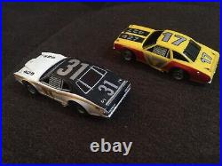 Vintage Aurora AFX Riverside 400 Slot Car Race Track Set With 2 Cars Richard Petty