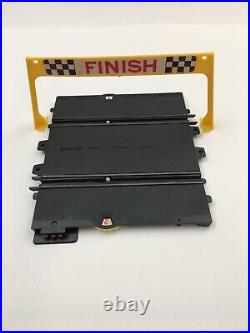 Vintage ELDON Boss Banked Super Rally 1/32 Slot Car Track Set Made in USA Used