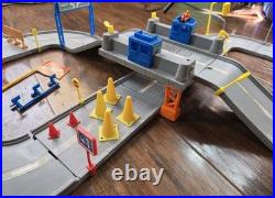 Vintage Hot Wheels World Super Highway Track Playset Extras Pay Toll 1996 99