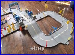 Vintage Hot Wheels World Super Highway Track Playset Extras Pay Toll 1996 99