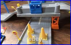 Vintage Hot Wheels World Super Highway Track Playset Extras Pay Toll 1996 99