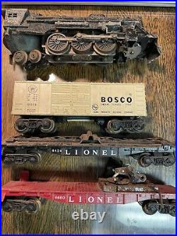 Vintage Lionel Train Set 2037 with Caboose, Cars, Track, Transformer