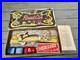 Vintage-MIB-Windup-Road-Car-Set-2-Tin-Cars-Track-Box-JAPAN-Nice-Set-01-tfl