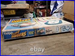 Vtg TYCO Cliff Hangers No 6208 HO Slot Car Race Set Cars Track Controllers withBox Vtg TYCO Cliff Hangers No 6208 HO Slot Car Race Set Cars Track Controllers withBox