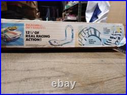 Vtg TYCO Cliff Hangers No 6208 HO Slot Car Race Set Cars Track Controllers withBox